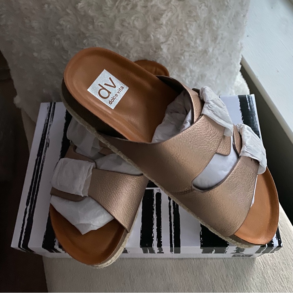 Rose Gold DBL BUCKLE UP Sz 9 CARTHER-RG-EO By Dolce Vita NWT